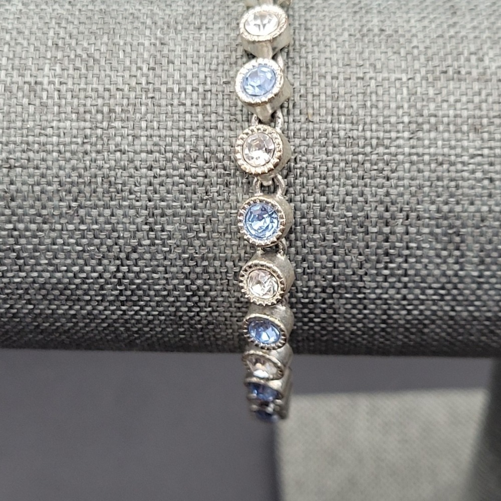 Silver Tone Tennis Bracelet with‎ Alternating Clear and Aquamarine CZ...